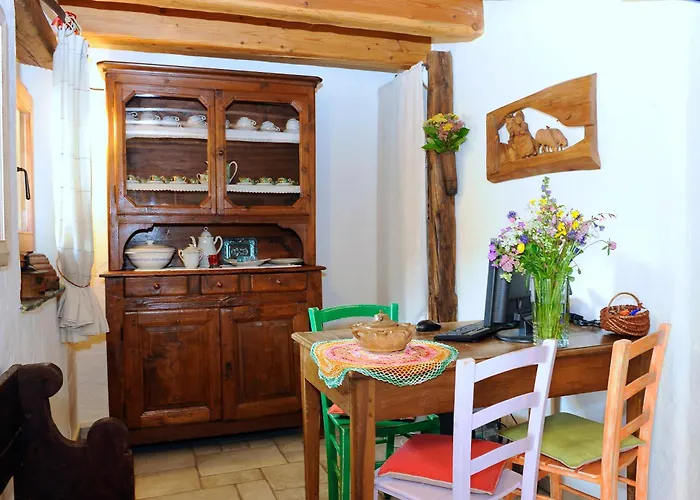 La Vrille - D'hotes בית הארחה 3*